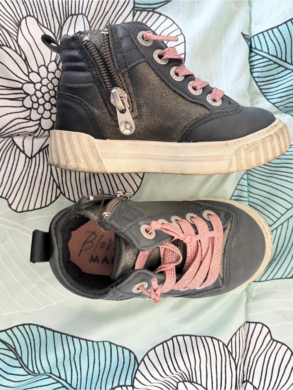 Blowfish Kids Black High-Top Sneakers with Pink Laces and Side Zipper